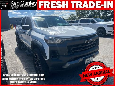 Used 2024 Chevrolet Colorado Trail Boss AWD/4WD image 1