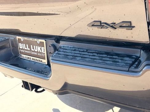 Used 2025 RAM 2500 Big Horn AWD/4WD image 8
