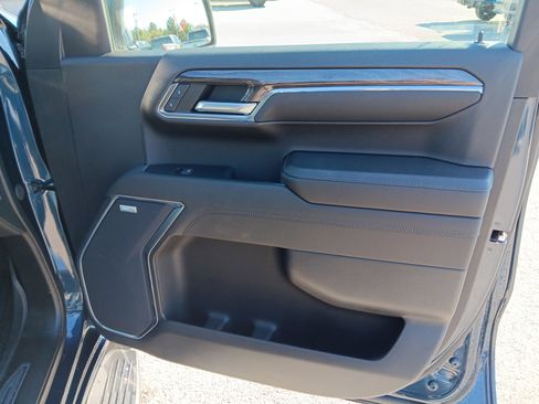 Used 2023 Chevrolet Silverado 1500 LTZ image 28