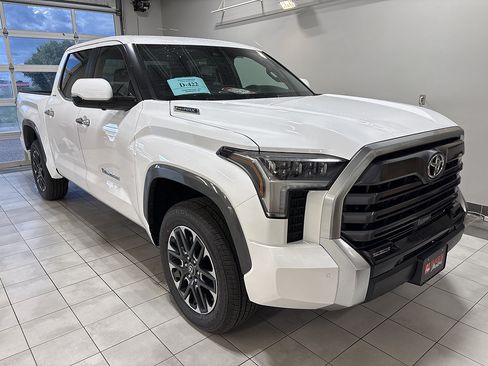 New 2026 Toyota Tundra Limited AWD/4WD image 5