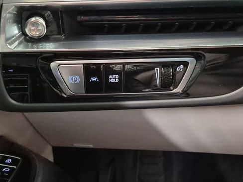Certified 2024 Cadillac Lyriq Luxury RWD image 21