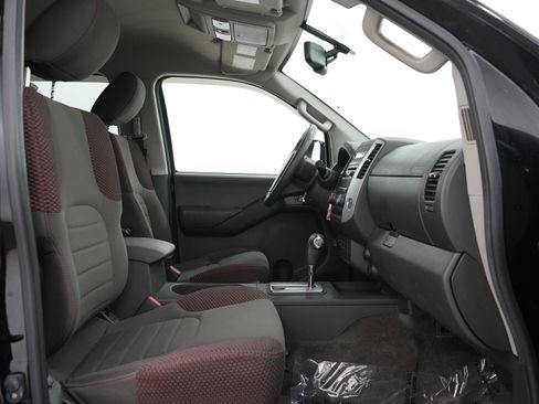 Used 2012 Nissan Frontier PRO-4X AWD/4WD image 12