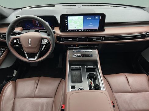 Certified 2025 Lincoln Aviator Reserve w/ Equipment Group 201A AWD/4WD image 8