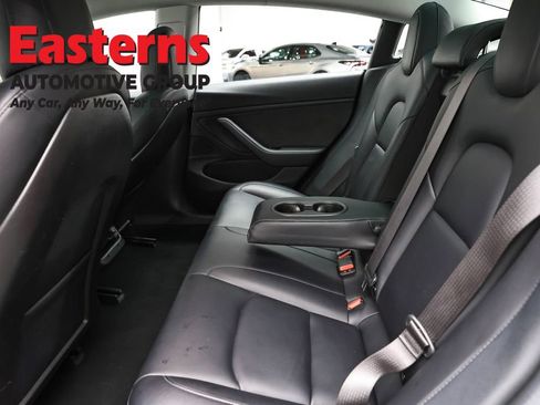 Used 2018 Tesla Model 3 Long Range image 16