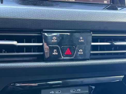 Used 2023 Volkswagen GTI S image 21