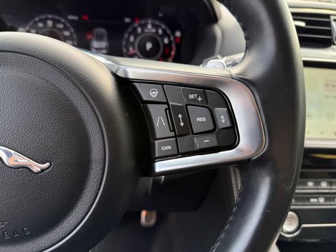 Used 2020 Jaguar F-PACE S image 25