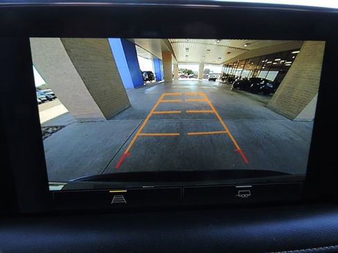 Used 2023 Chevrolet Suburban Premier image 34