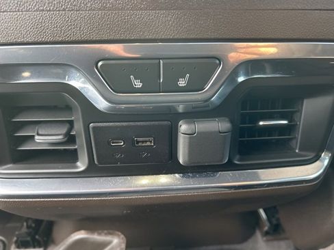 Used 2023 GMC Sierra 2500 Denali w/ Denali Ultimate Package image 16