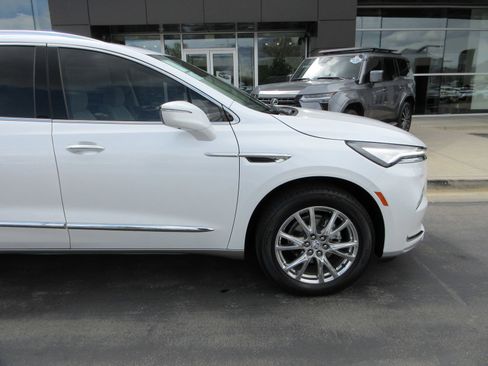 Used 2023 Buick Enclave Premium w/ Experience Buick Package AWD/4WD image 12