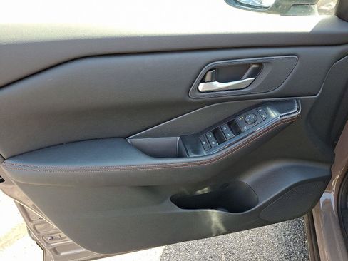 Used 2025 Nissan Rogue Rock Creek image 13