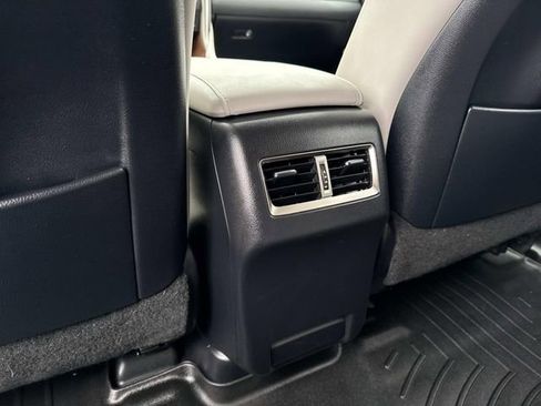 Certified 2022 Lexus RX 350L Premium w/ Premium Package image 16