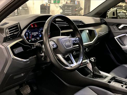 Used 2021 Audi Q3 2.0T Premium w/ Convenience Package image 18