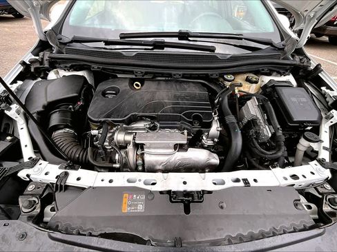 Used 2019 Chevrolet Cruze LS w/ LS Convenience Package image 32