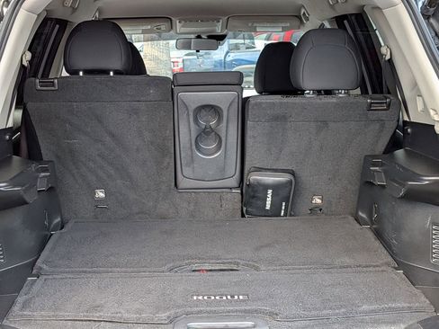 Used 2020 Nissan Rogue SV image 21