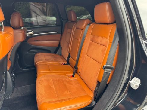 Used 2017 Jeep Grand Cherokee SRT AWD/4WD image 17