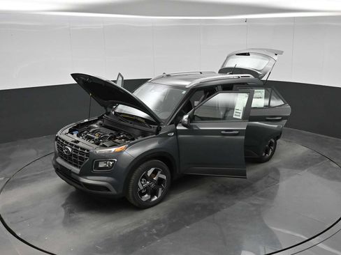 New 2026 Hyundai Venue SEL FWD image 42
