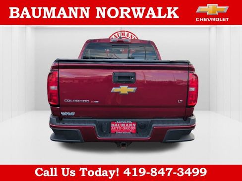 Used 2019 Chevrolet Colorado LT w/ LT Convenience Package AWD/4WD image 4