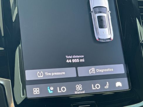 Certified 2023 Volvo XC90 T8 Ultimate AWD/4WD image 31