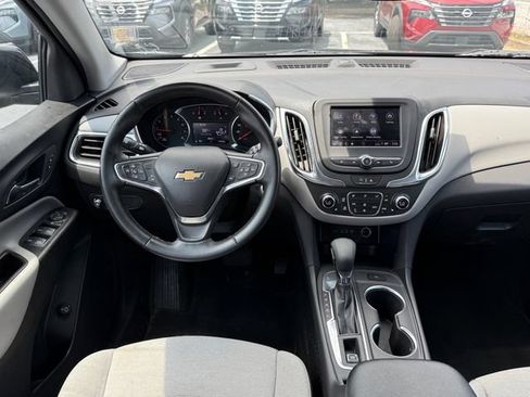 Used 2024 Chevrolet Equinox LT FWD image 11