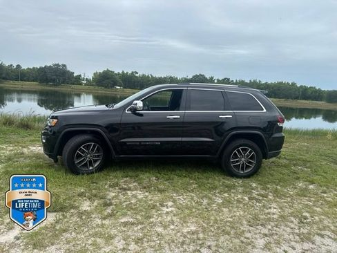 Used 2017 Jeep Grand Cherokee Limited RWD image 4