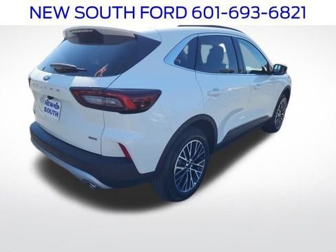 New 2025 Ford Escape SE image 12