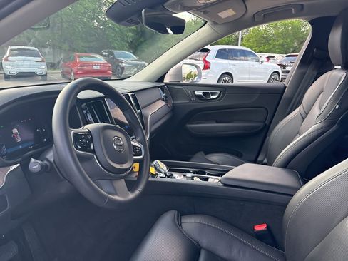 Used 2023 Volvo XC60 B5 Ultimate w/ Protection Package Premier image 19