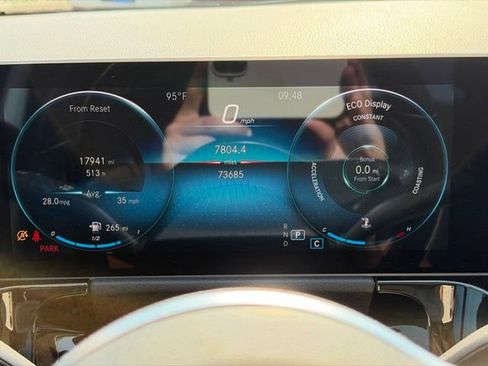 Used 2021 Mercedes-Benz GLA 250 4MATIC image 38