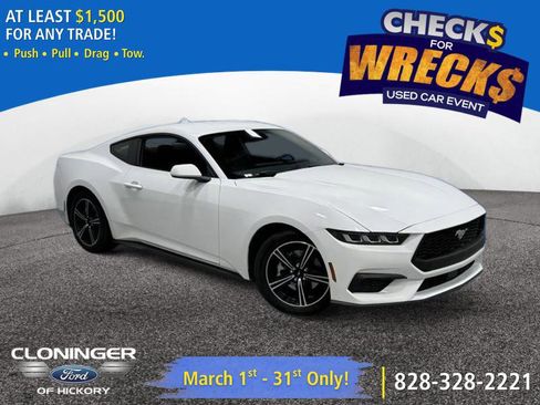 Used 2025 Ford Mustang Coupe image 1