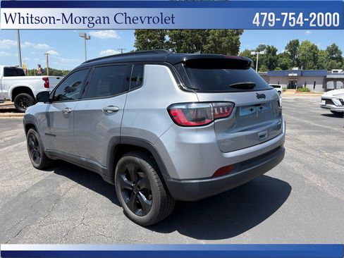 Used 2021 Jeep Compass Latitude FWD image 7