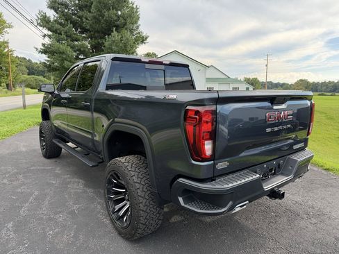 Used 2020 GMC Sierra 1500 Elevation w/ Elevation Value Package AWD/4WD image 7