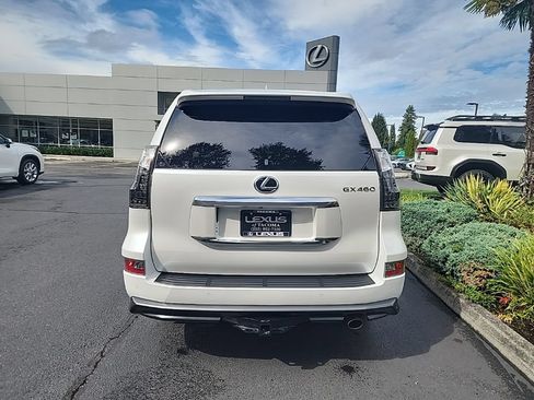 Certified 2023 Lexus GX 460 Luxury w/ Sport Design Package AWD/4WD image 4