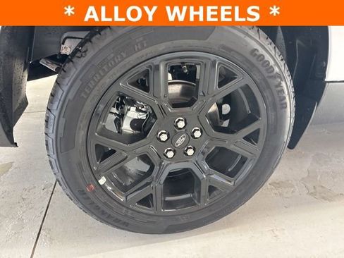 New 2025 Ford Maverick Lariat w/ Black Appearance Package image 32