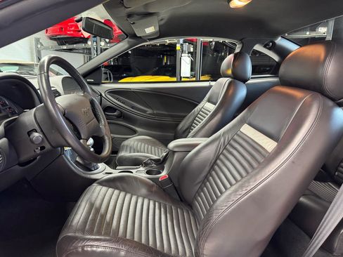Used 2004 Ford Mustang Mach 1 RWD image 43