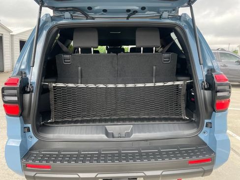 New 2026 Toyota 4Runner SR5 AWD/4WD image 22