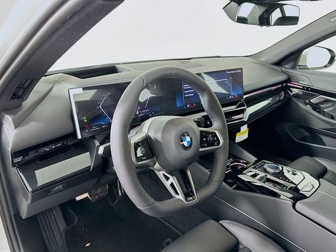 New 2026 BMW 530i 530i w/ M Sport Package image 9