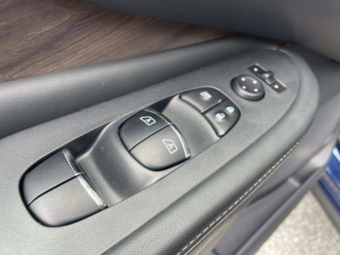Used 2019 Nissan Murano Platinum w/ Cargo Package AWD/4WD image 13