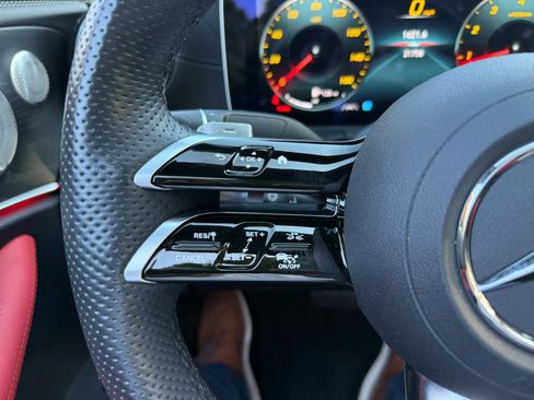 Used 2023 Mercedes-Benz E 450 4MATIC Cabriolet image 39