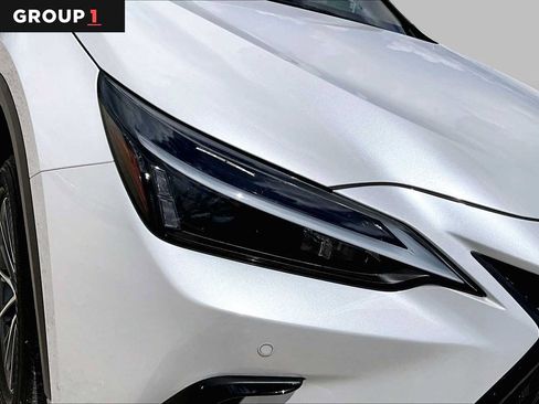 Used 2025 Lexus NX 250 FWD w/ Towing Package (2000 Lbs) image 25