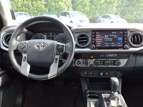 Used 2023 Toyota Tacoma SR5 w/ Technology Package AWD/4WD image 11
