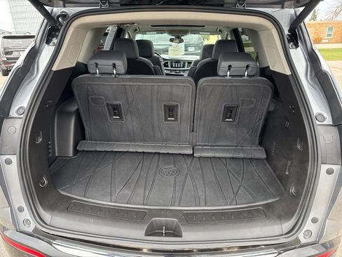 Used 2019 Buick Enclave Premium w/ Experience Buick Package image 9