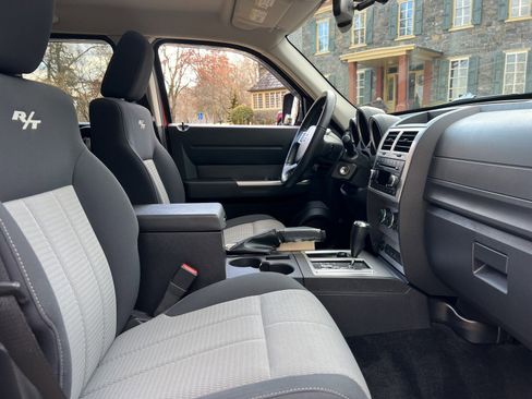 Used 2007 Dodge Nitro R/T image 20