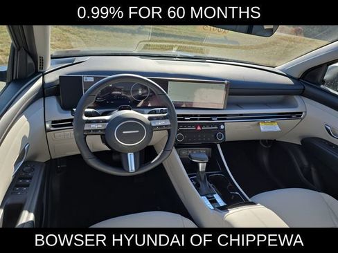 New 2026 Hyundai Tucson SEL image 6