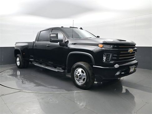 Used 2022 Chevrolet Silverado 3500 High Country image 3