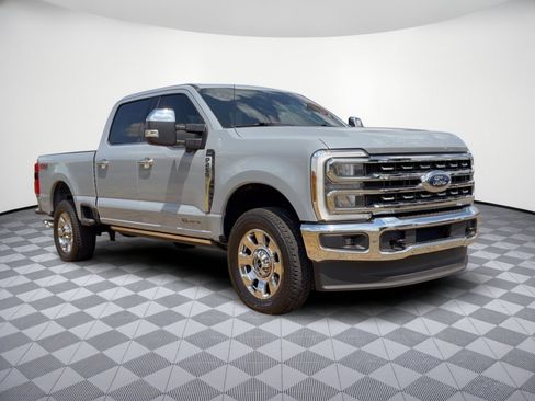 Used 2025 Ford F250 Lariat w/ Lariat Ultimate Package AWD/4WD image 7