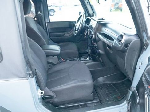 Used 2014 Jeep Wrangler Sport image 26