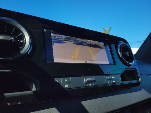 Used 2025 Mercedes-Benz Sprinter 3500 image 29