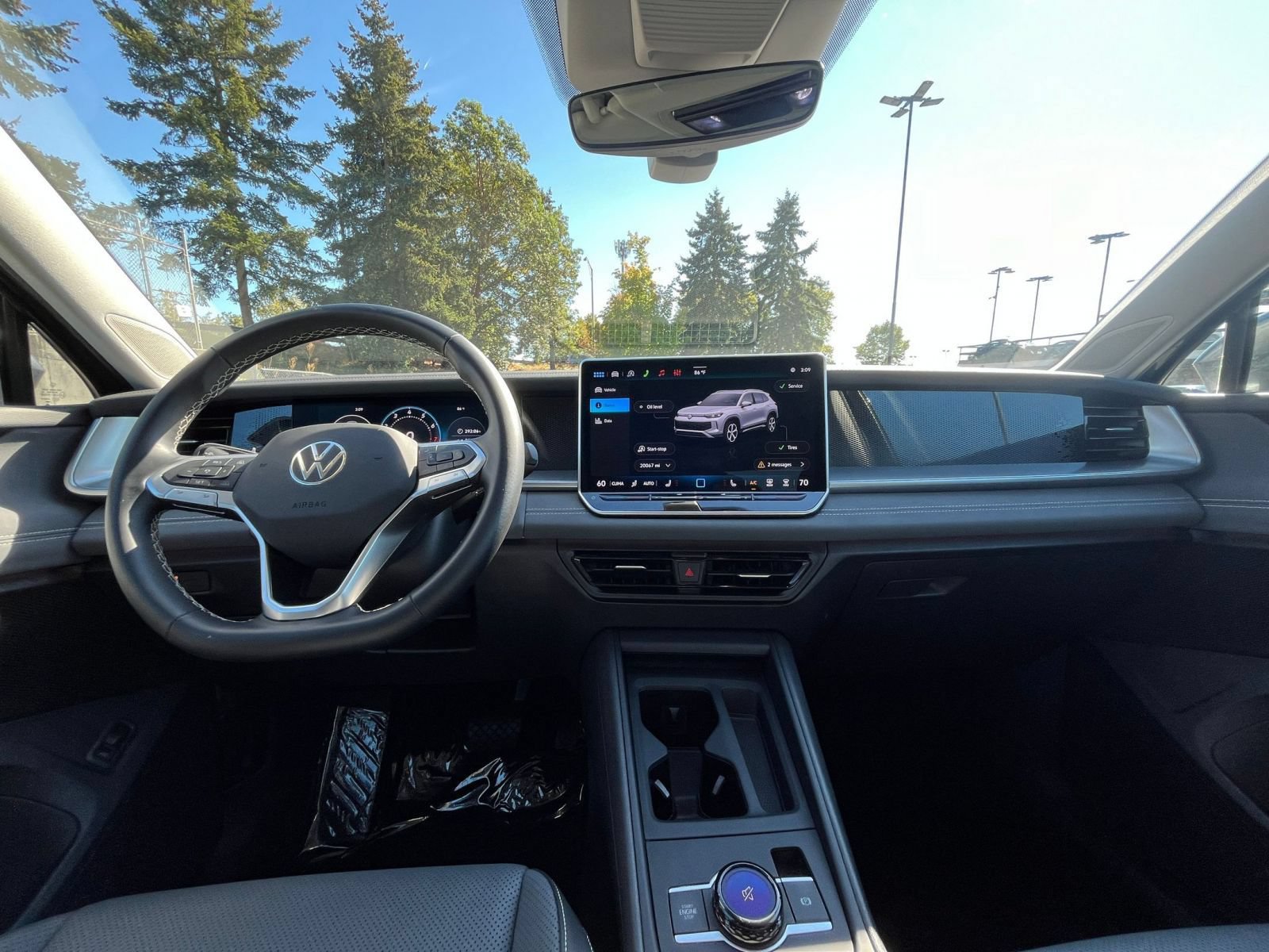 Used 2026 Volkswagen Tiguan SE AWD/4WD image 34