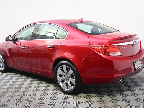 Used 2013 Buick Regal Premium FWD image 3