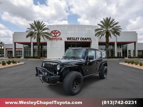 Used 2018 Jeep Wrangler Unlimited Sport S AWD/4WD image 1