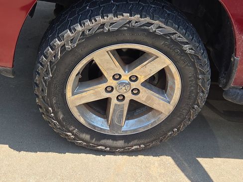 Used 2013 RAM 1500 Express AWD/4WD image 3